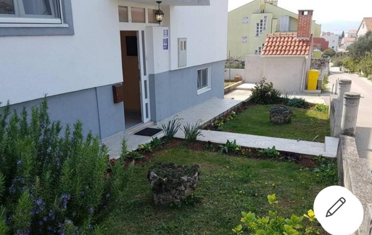 Iva'S Cosy Apartment, Sea View And Free Parking Zadar Exterior foto